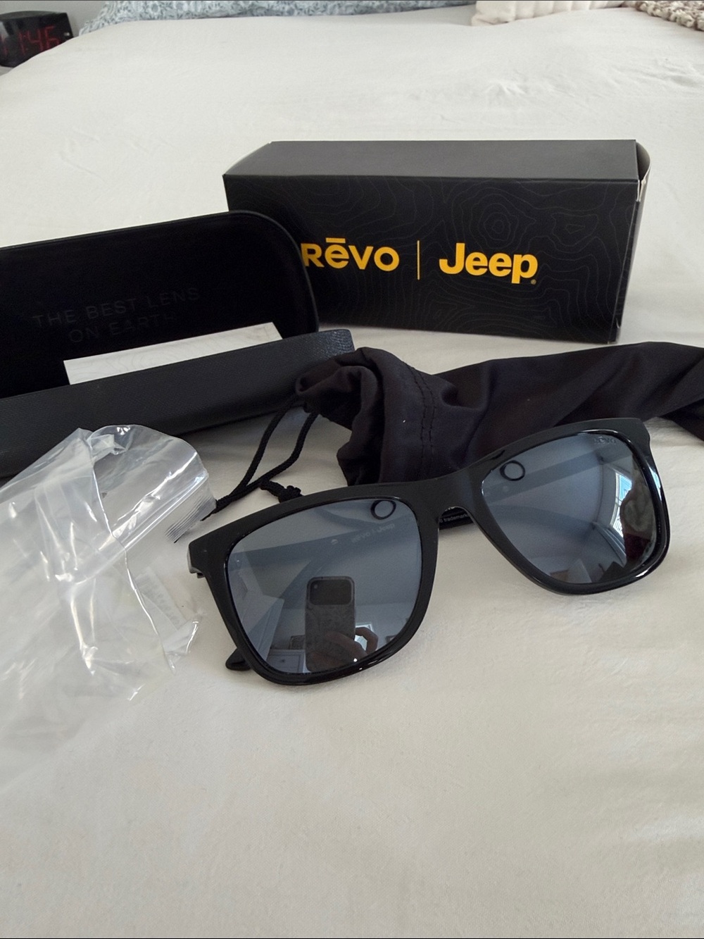 REVO Jeep sunglasses - Picture 7 of 11